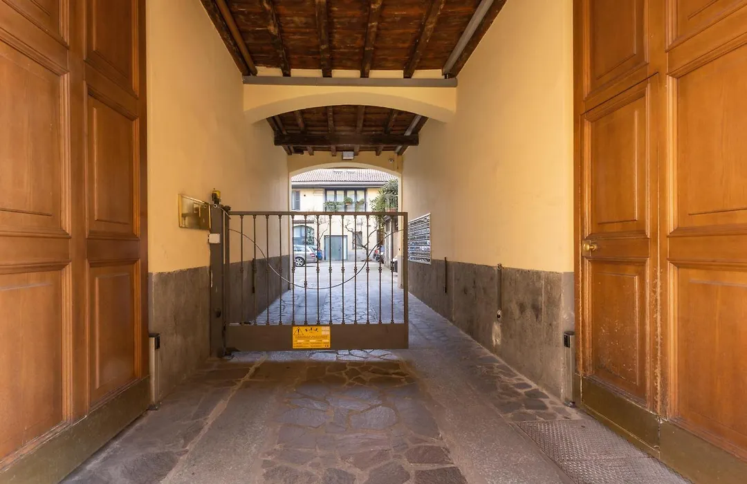 Bricks & Beams Studio In The Key Area Of Milan-1